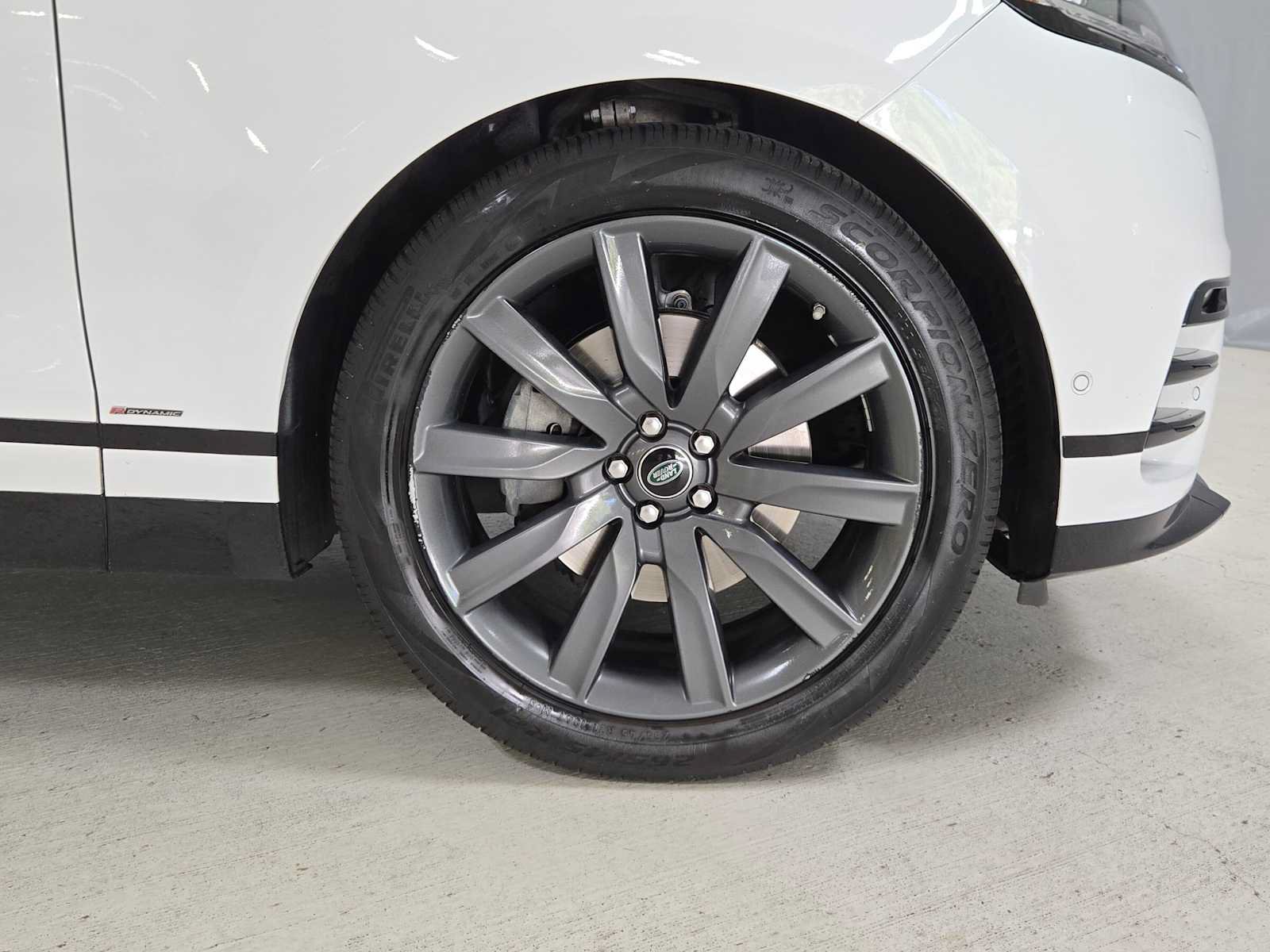 Used 2019 Land Rover Range Rover Velar R-Dynamic HSE AWD/4WD image 9