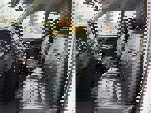 Used 2018 Toyota Sienna SE image 23