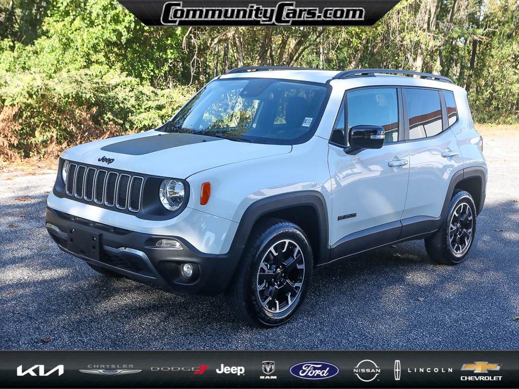 Used 2023 Jeep Renegade Latitude image 2
