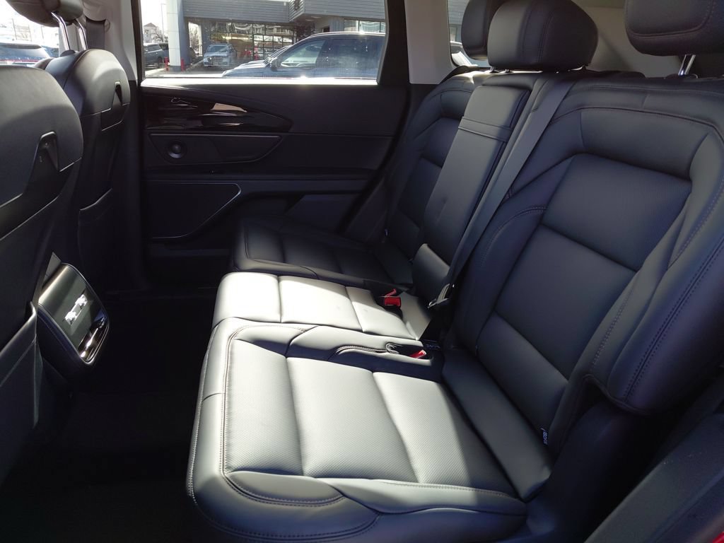 New 2026 Lincoln Nautilus Premier w/ Equipment Group 102A AWD/4WD image 24