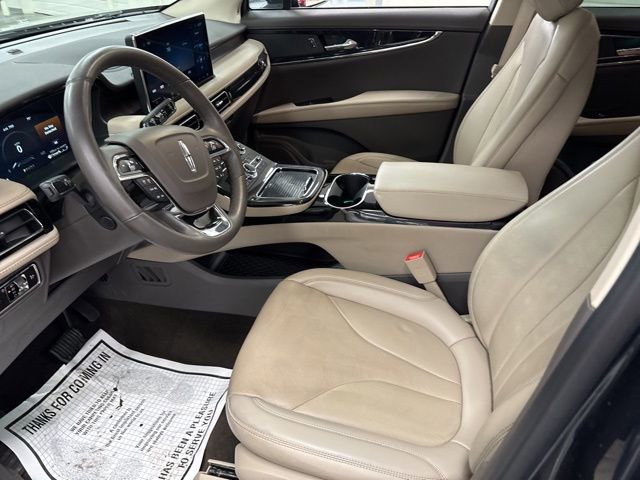 Used 2023 Lincoln Nautilus Reserve image 17