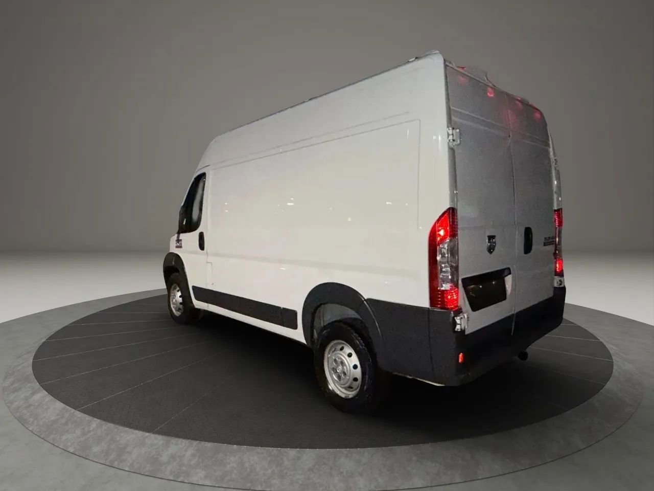 Used 2016 RAM ProMaster 1500 w/ Interior Convenience Group image 2