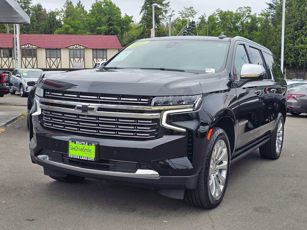 Used 2021 Chevrolet Suburban Premier AWD/4WD image 5