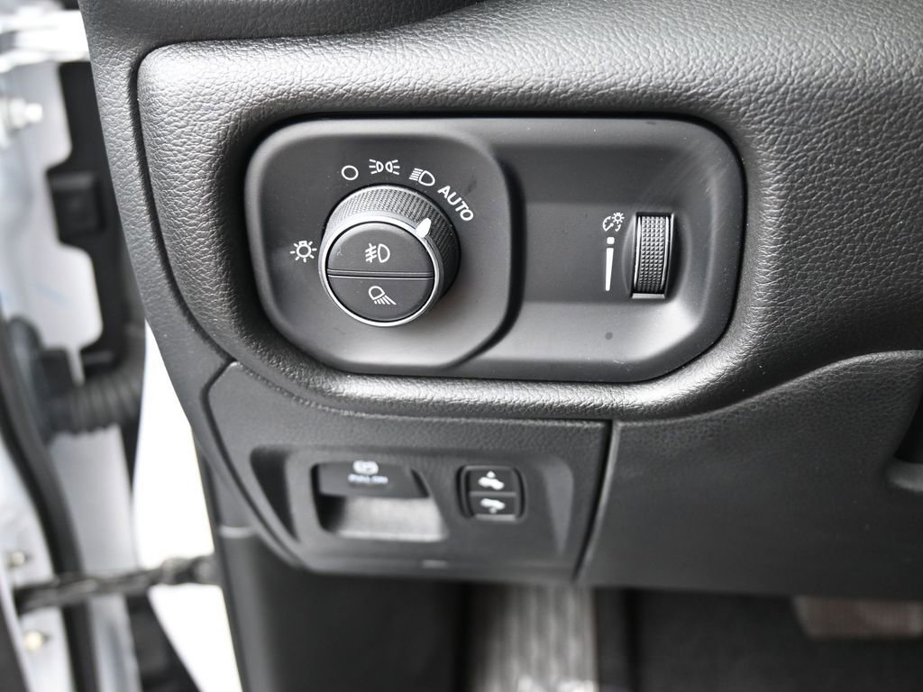 Used 2025 RAM 1500 Big Horn image 33