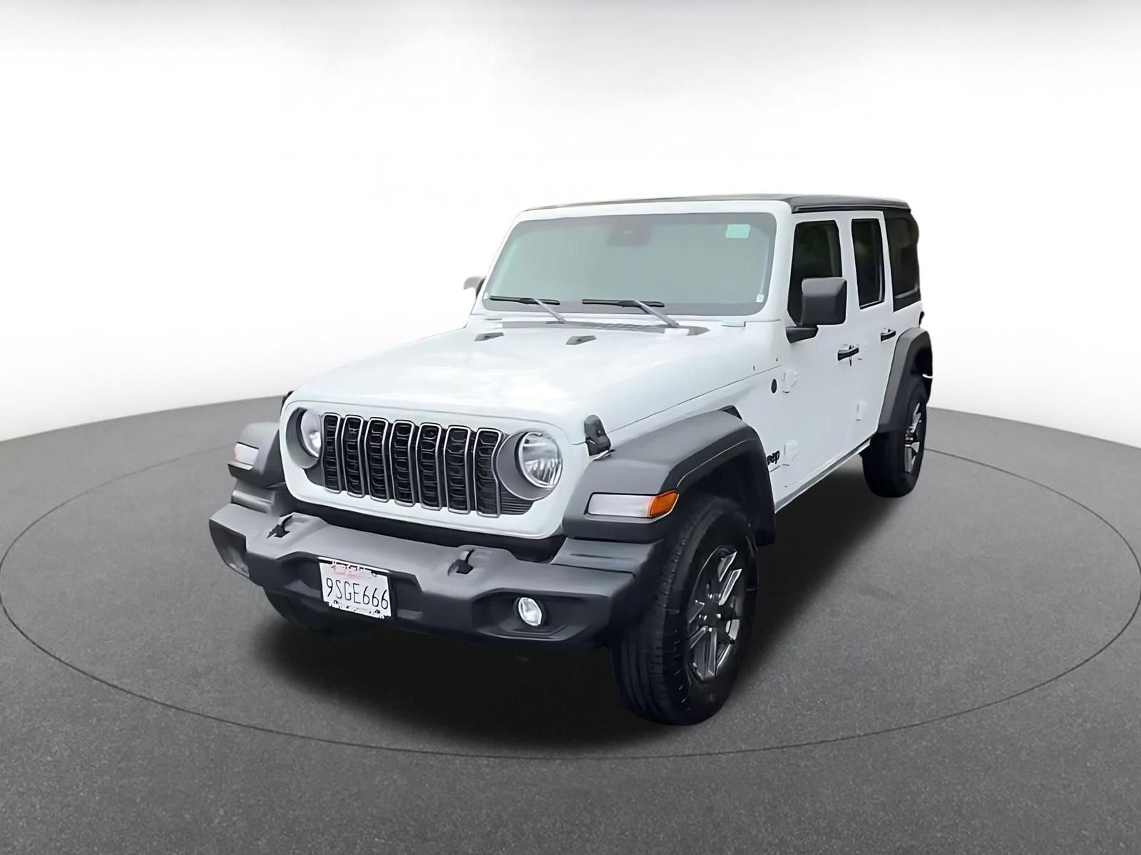 Used 2025 Jeep Wrangler Sport S image 7