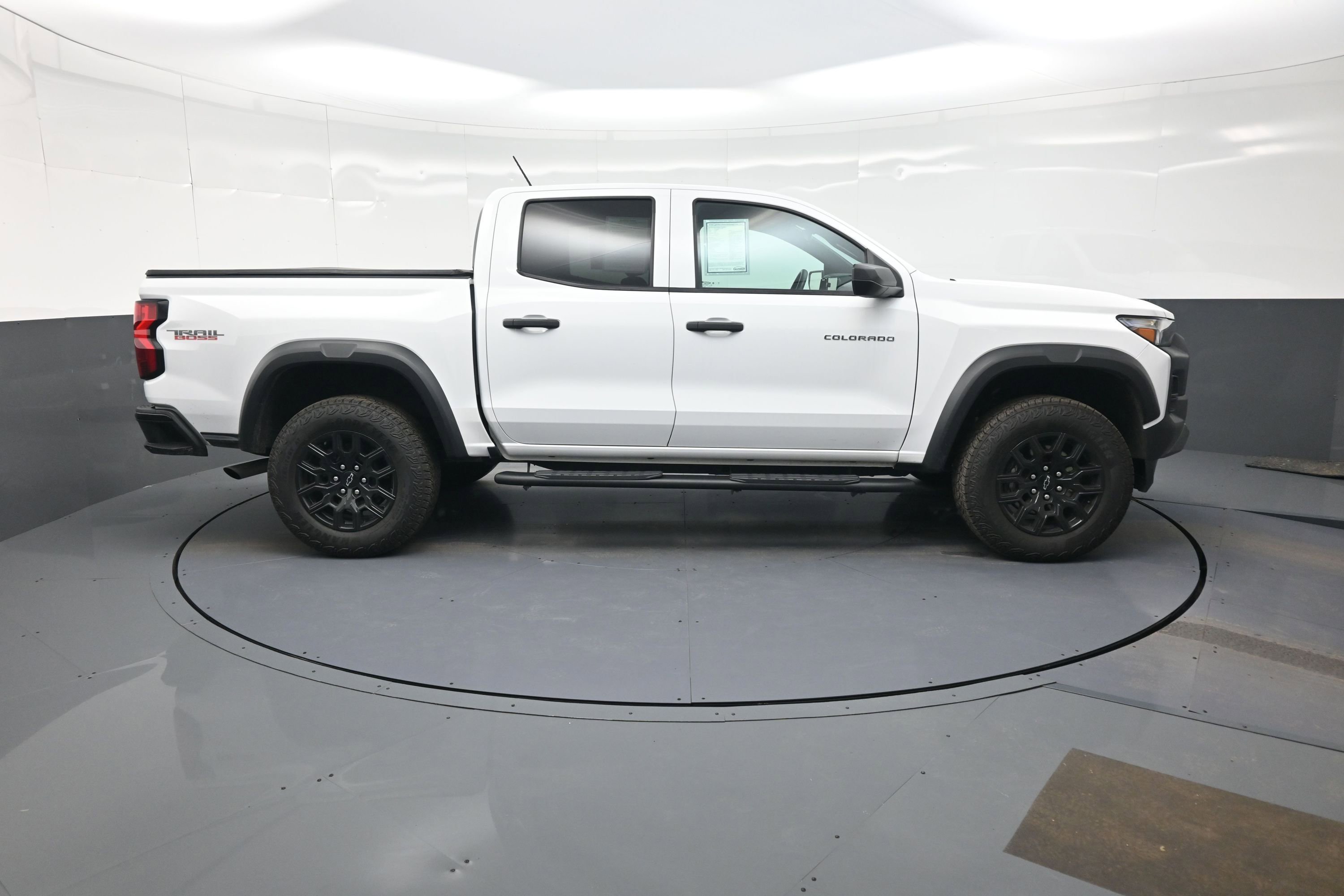 Used 2023 Chevrolet Colorado Trail Boss w/ Advanced Trailering Package image 2