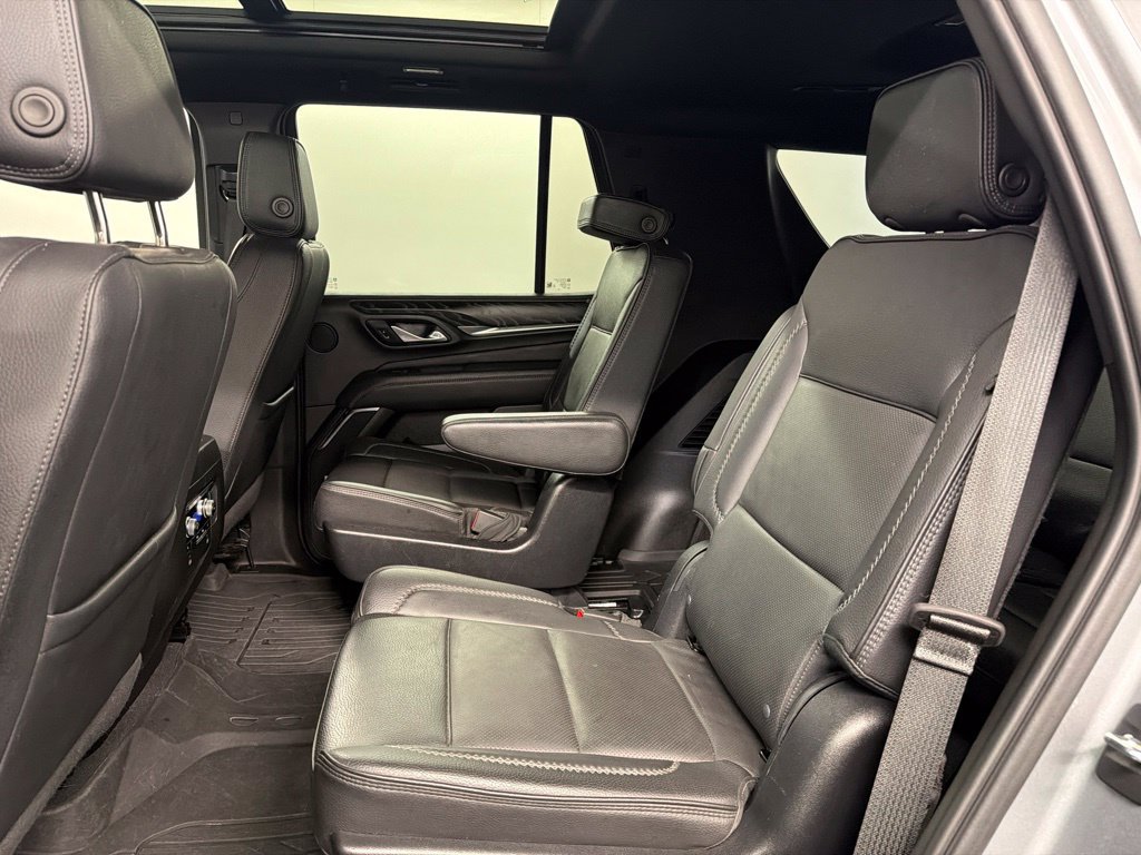 Used 2023 GMC Yukon Denali w/ LPO, Floor Liner Package AWD/4WD image 30