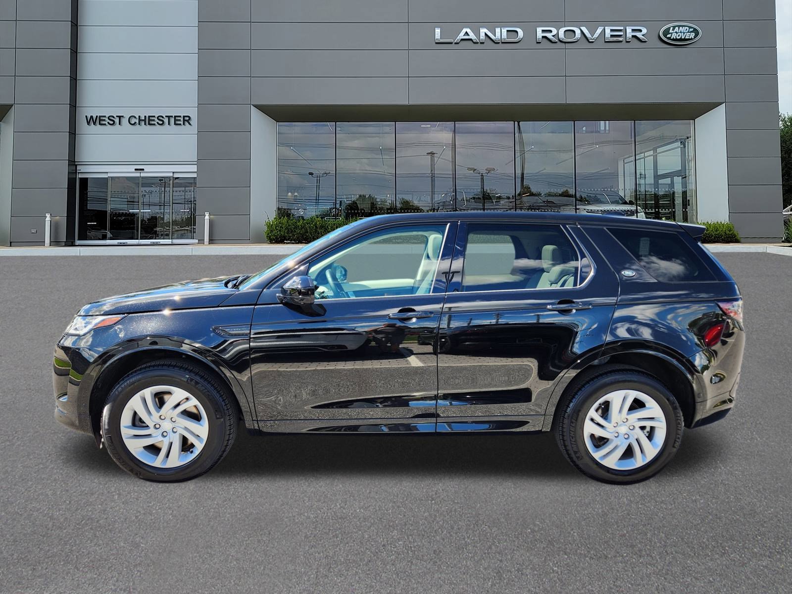 Certified 2025 Land Rover Discovery Sport S image 3