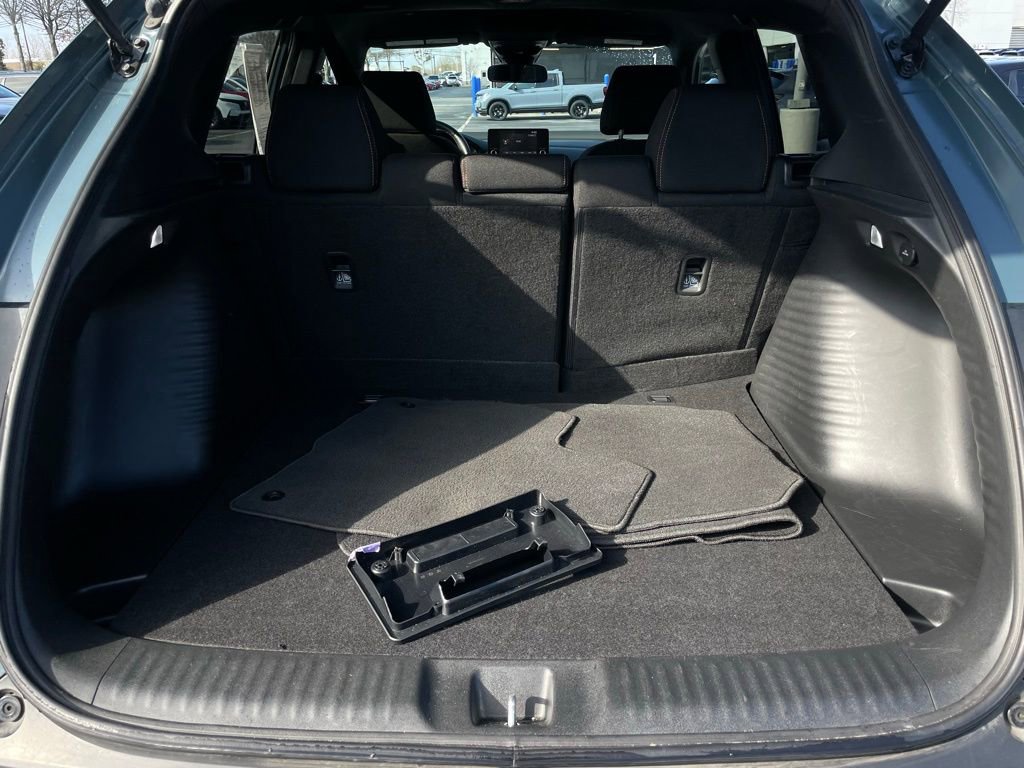 Certified 2025 Honda HR-V Sport image 40