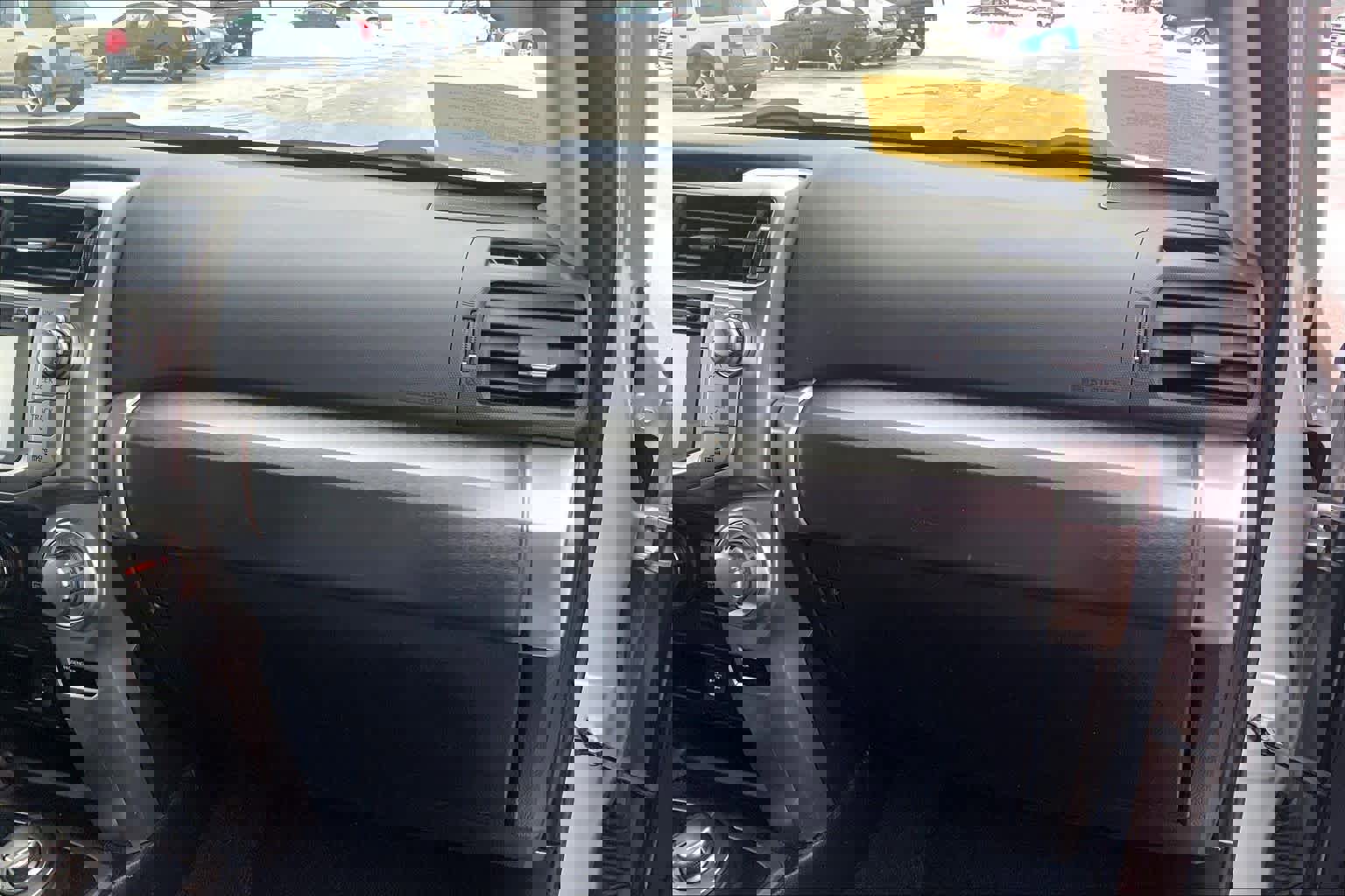 Used 2015 Toyota 4Runner SR5 image 18