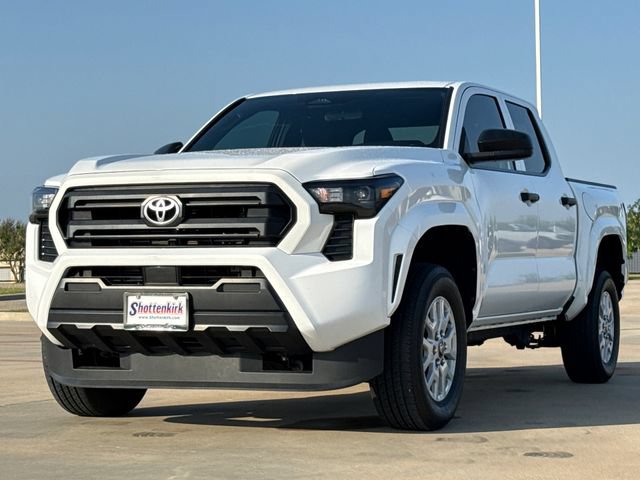 Used 2025 Toyota Tacoma SR RWD image 3