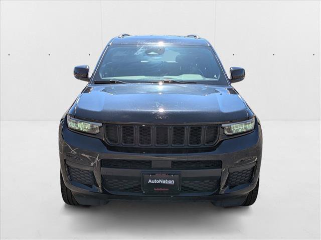 Used 2022 Jeep Grand Cherokee L Laredo image 2
