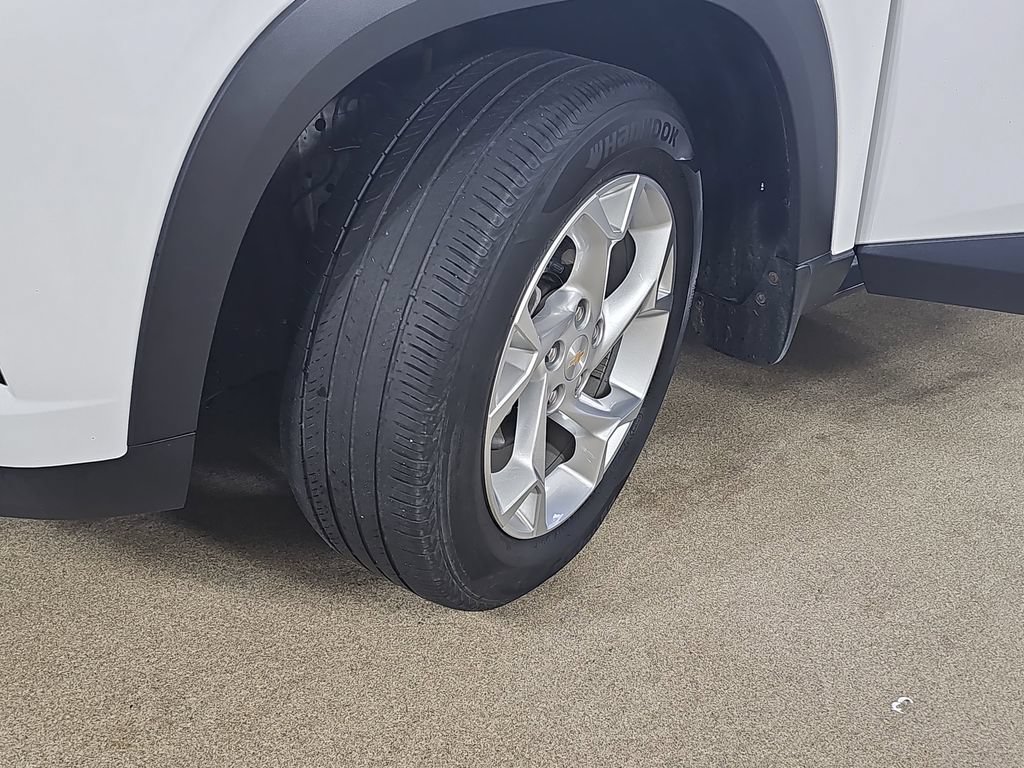 Certified 2024 Chevrolet Trax LS w/ LS Convenience Package FWD image 36