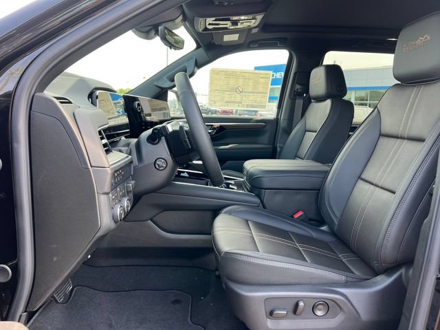 New 2026 Chevrolet Tahoe High Country w/ Sun And Tow Package AWD/4WD image 4