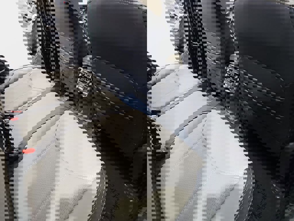 Used 2024 Subaru Forester Limited image 13