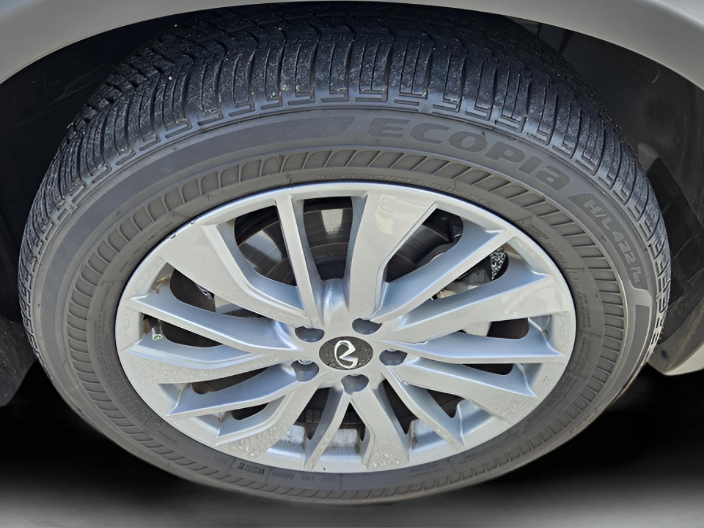 Certified 2025 INFINITI QX50 Luxe image 35