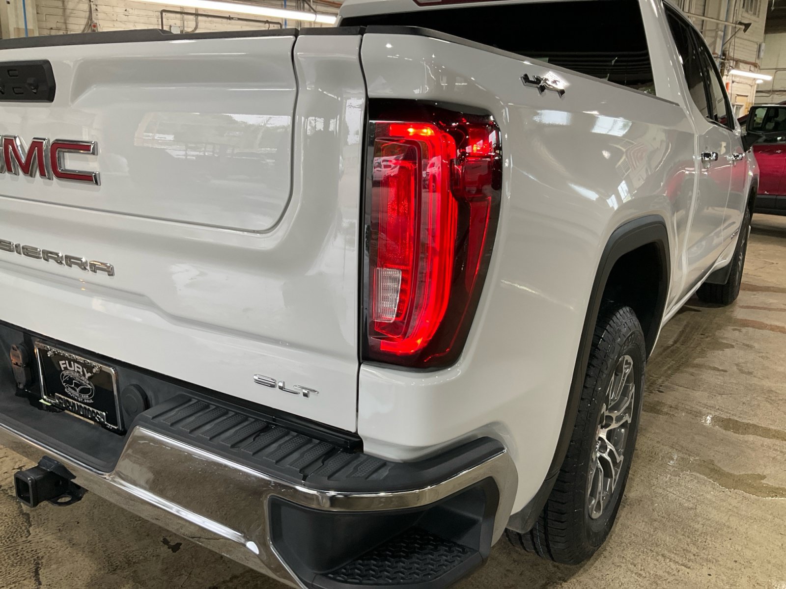 Used 2026 GMC Sierra 1500 SLT AWD/4WD image 23