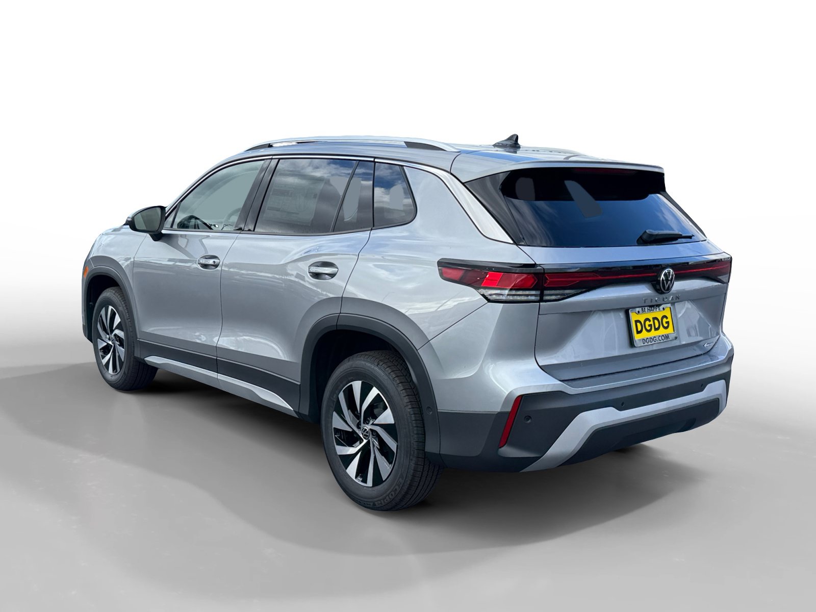 New 2026 Volkswagen Tiguan S AWD/4WD image 3