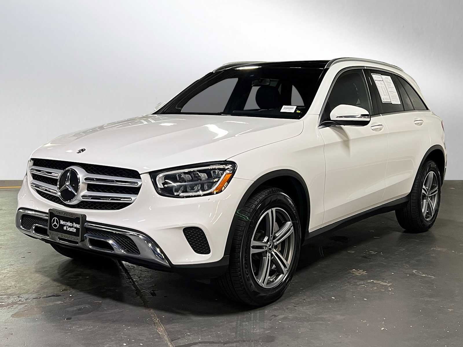 Used 2020 Mercedes-Benz GLC 300 4MATIC image 7