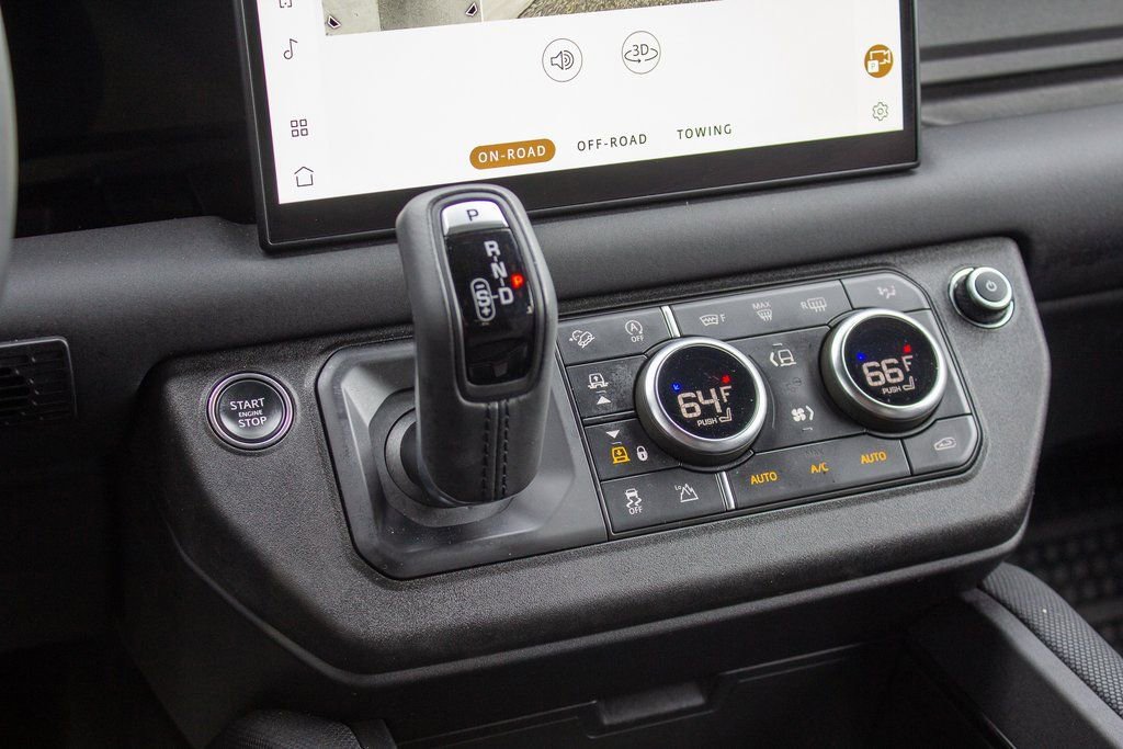 Used 2025 Land Rover Defender 130 Outbound image 21