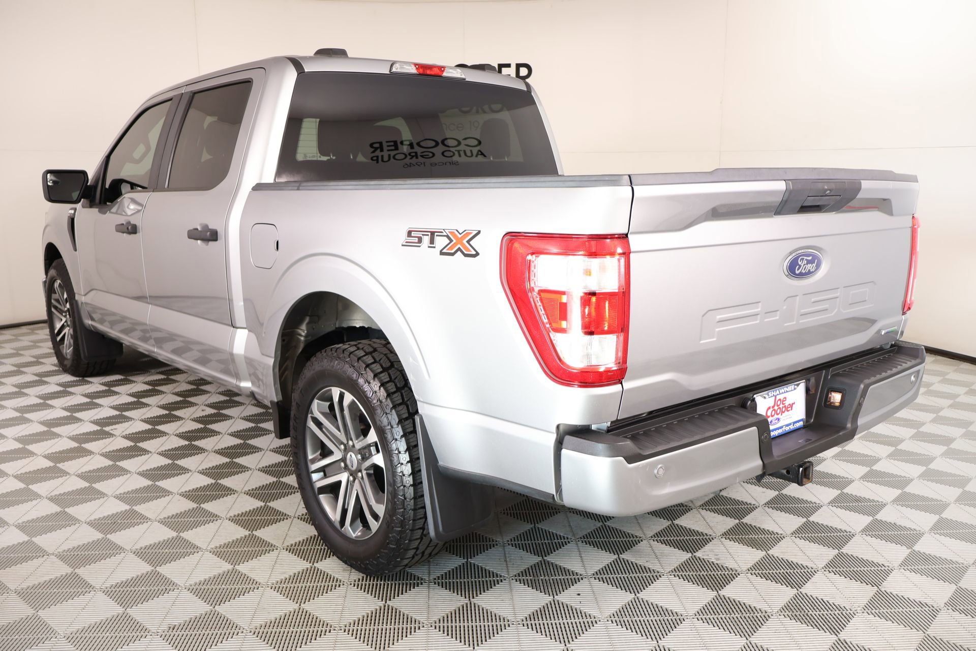 Used 2021 Ford F150 XL w/ STX Appearance Package RWD image 21