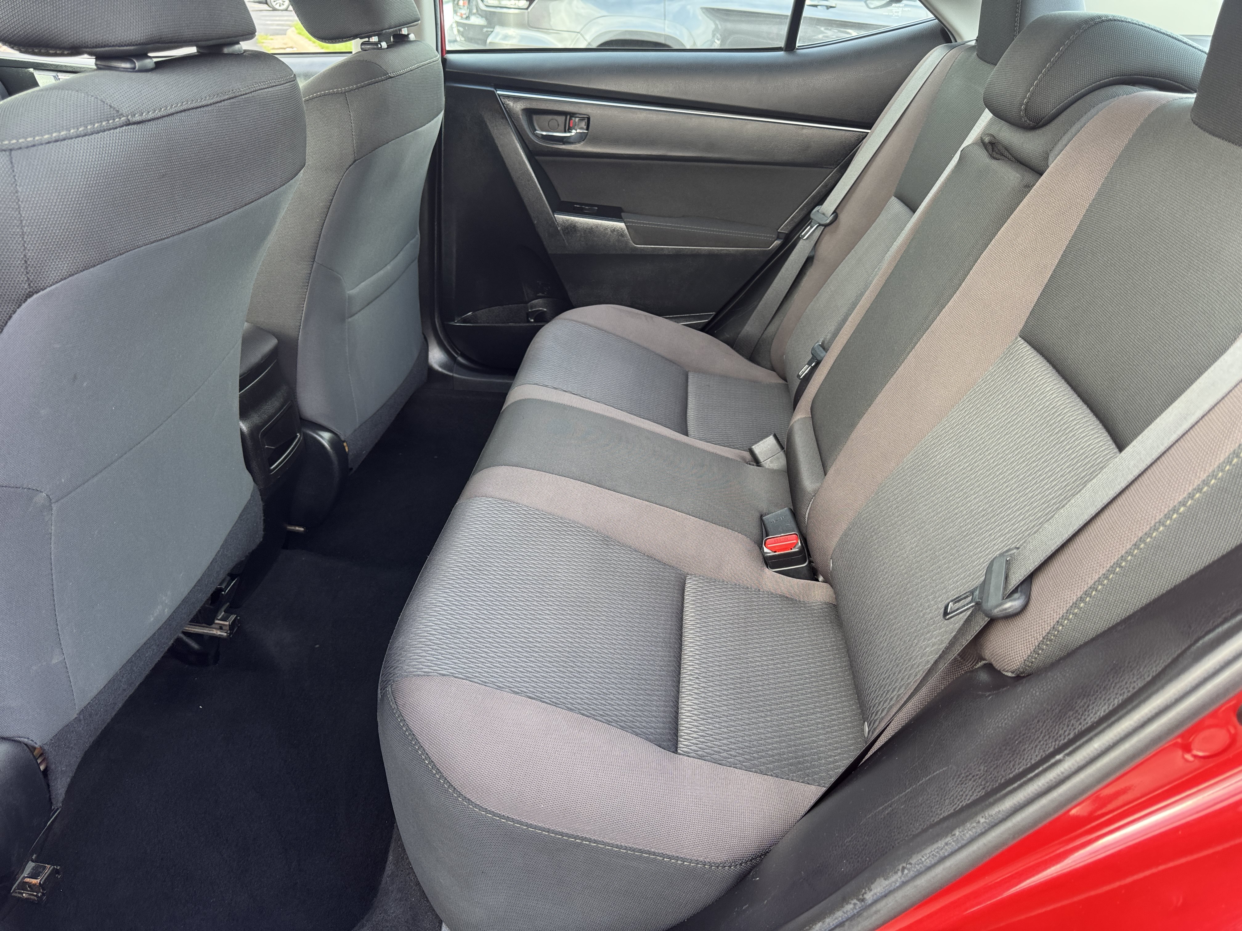 Used 2019 Toyota Corolla LE FWD image 9