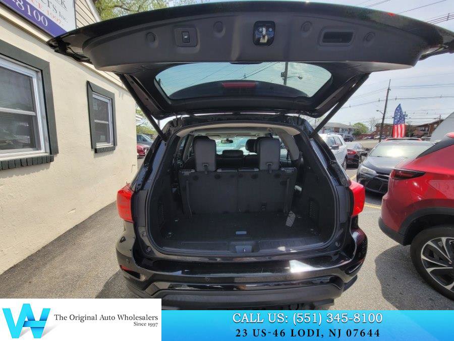 Used 2019 Nissan Pathfinder SL image 18
