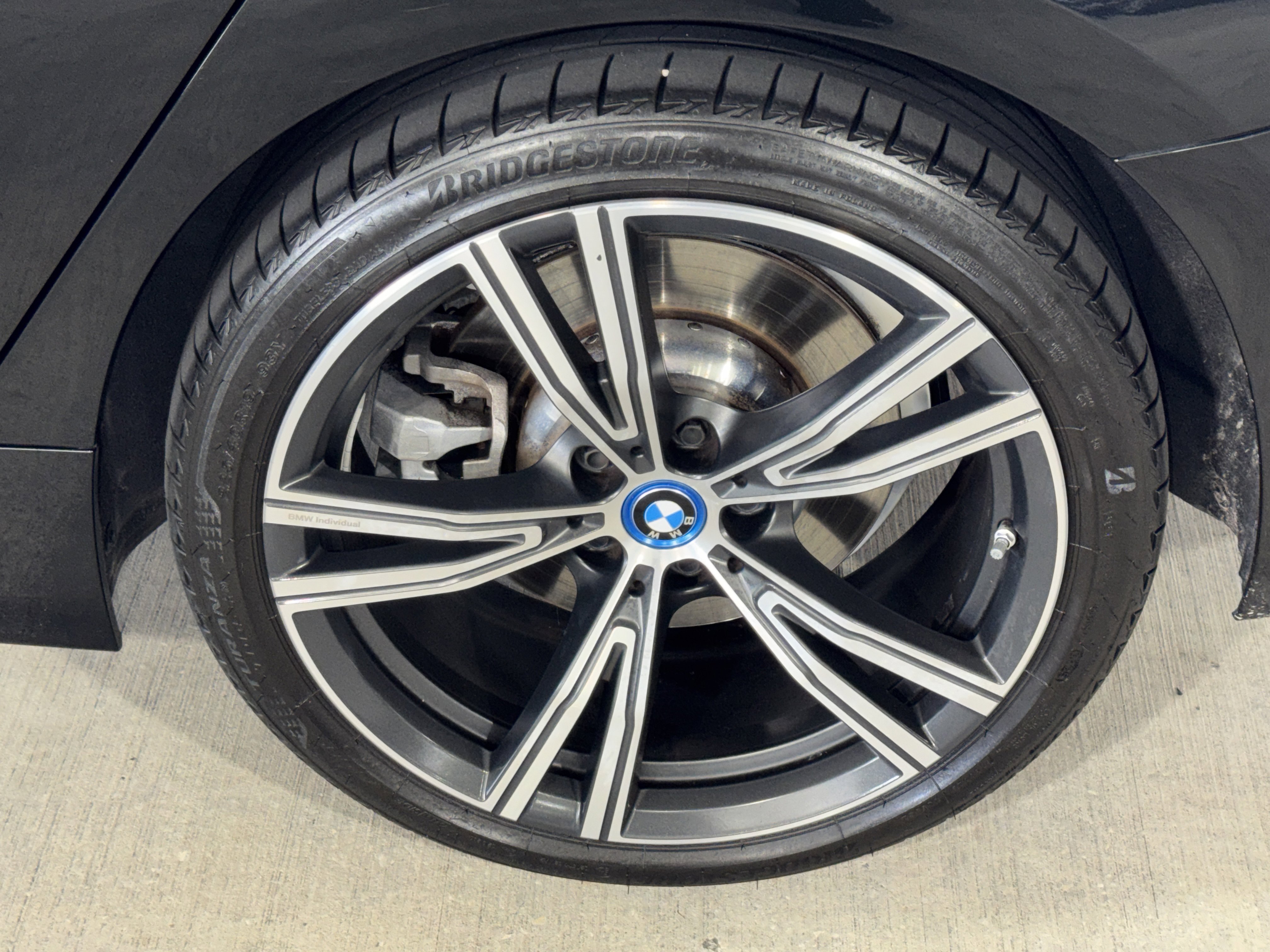 Used 2023 BMW 330e w/ Driving Assistance Package RWD image 35