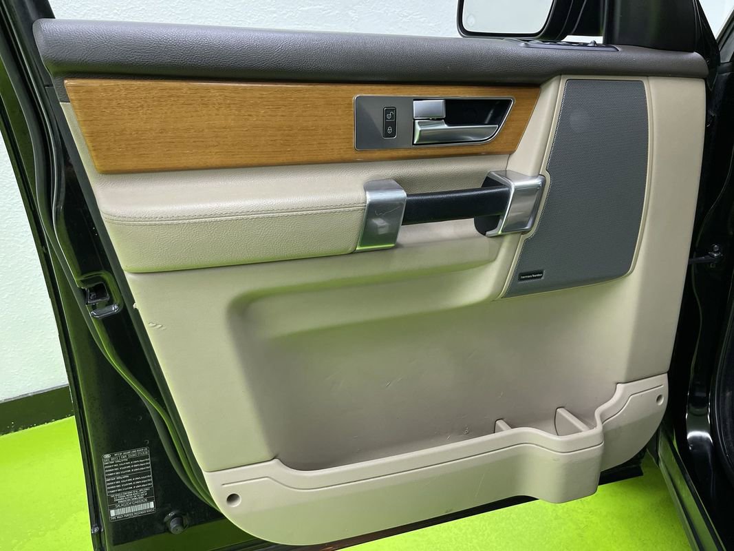 Used 2013 Land Rover LR4 HSE image 16