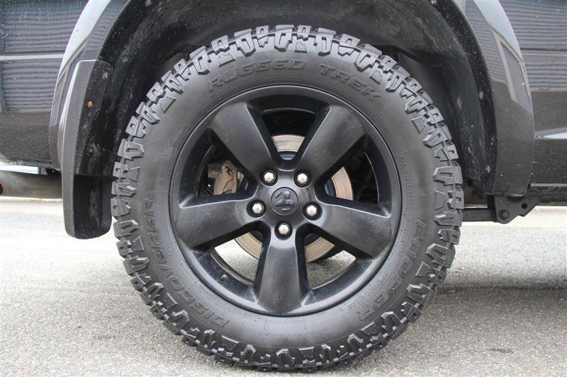 Used 2015 RAM 1500 Outdoorsman w/ Pittsburgh Penguins Edition AWD/4WD image 15