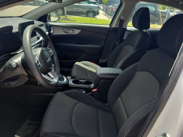 Used 2023 Kia Forte LXS w/ LXS Technology Package FWD image 24