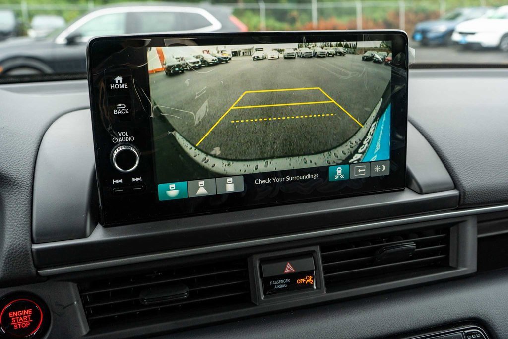 New 2025 Honda Pilot Touring image 30