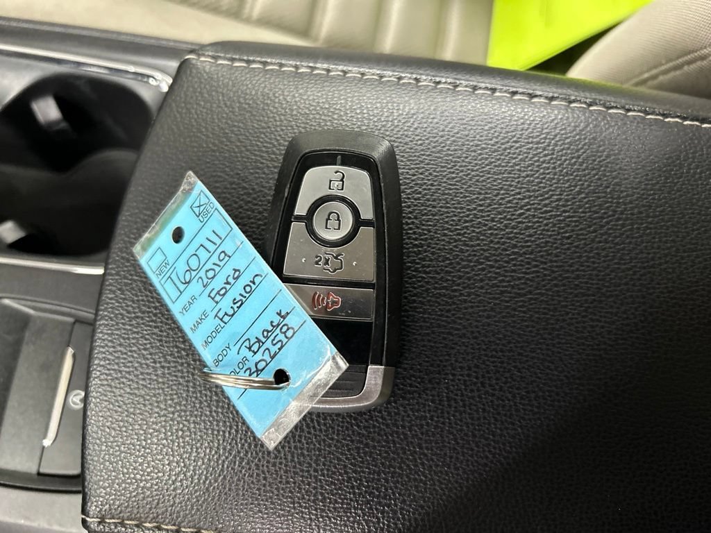Certified 2019 Ford Fusion SE FWD image 24