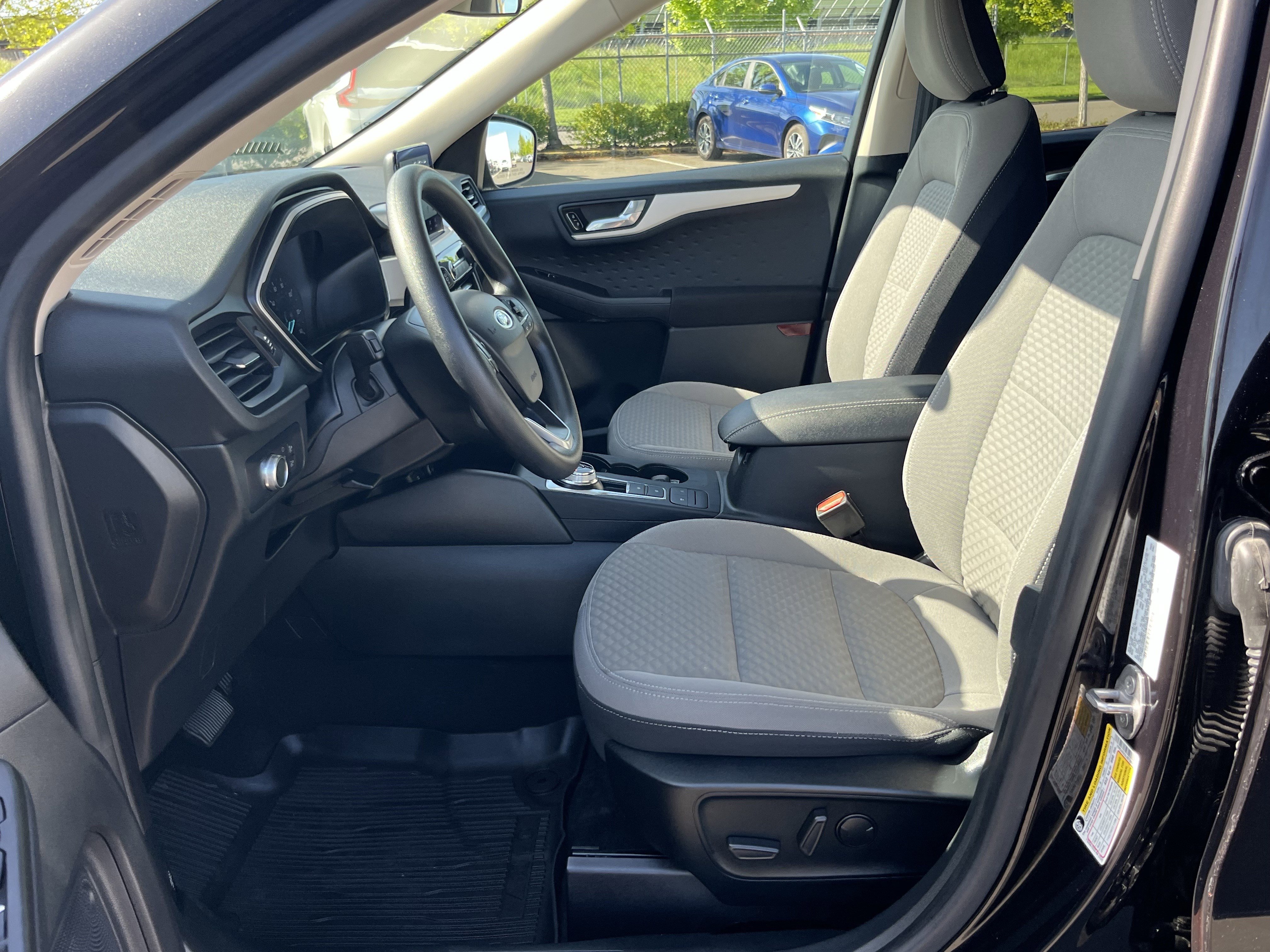 Used 2020 Ford Escape SE FWD image 10