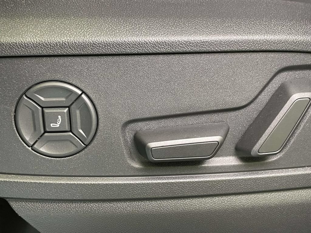 New 2026 Audi SQ5 Premium Plus AWD/4WD image 17