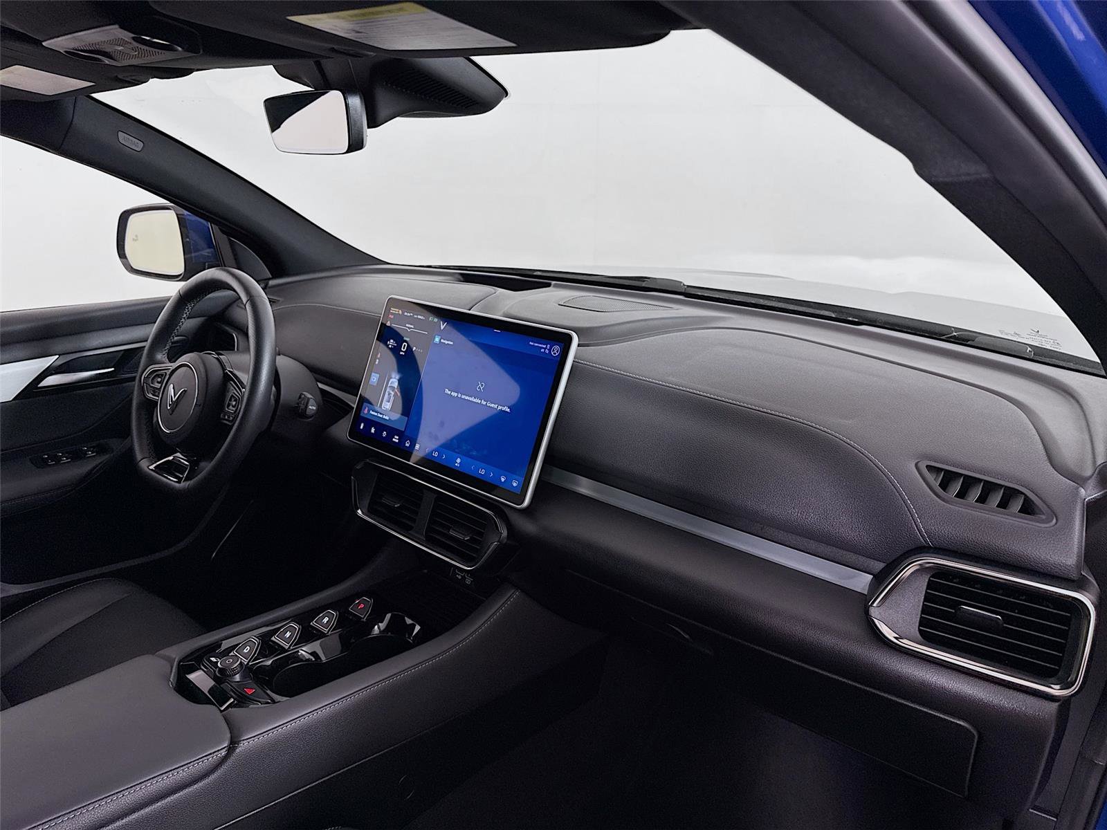 Used 2024 VinFast VF 8 Plus image 23