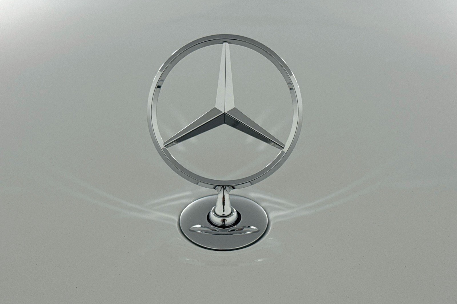Certified 2026 Mercedes-Benz S 580e 4MATIC Sedan image 15