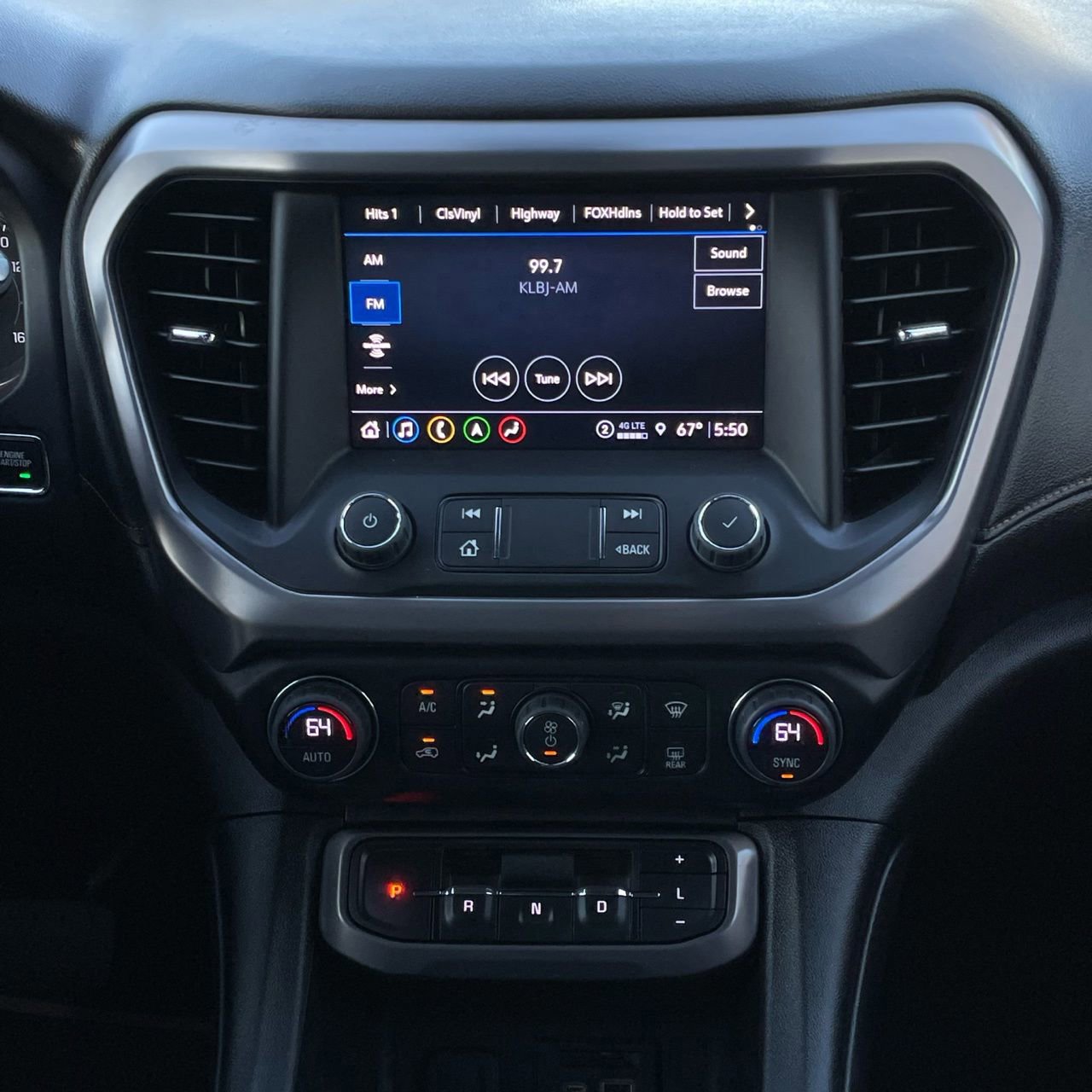 Used 2023 GMC Acadia AT4 image 18