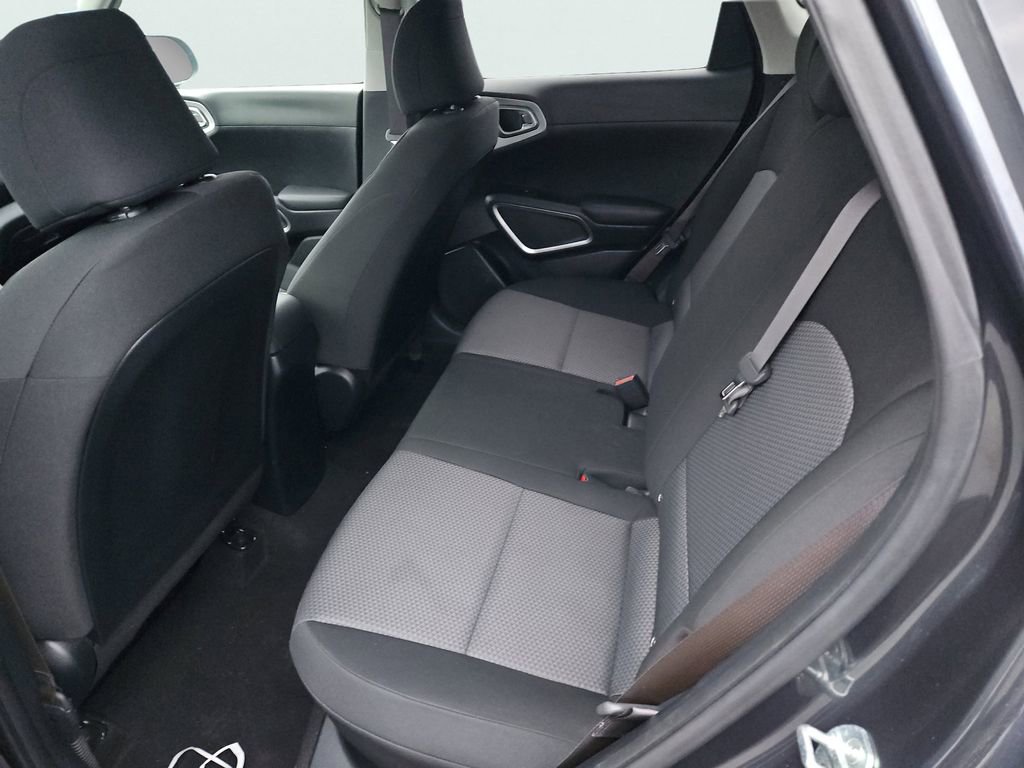 Used 2022 Kia Soul LX image 26