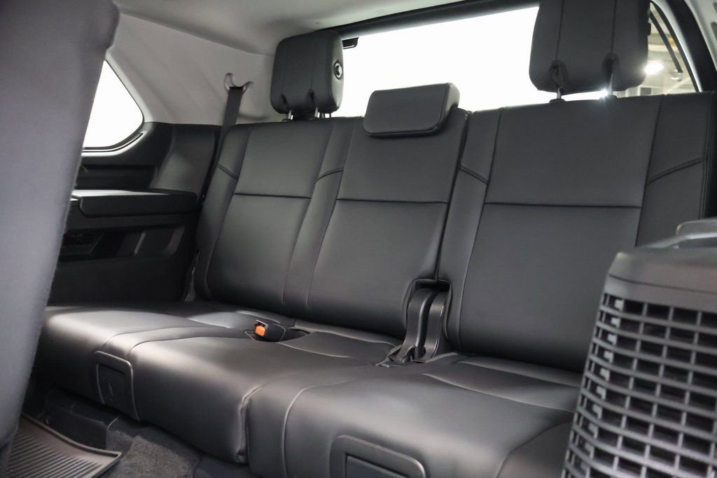Used 2023 Toyota Sequoia Limited image 28