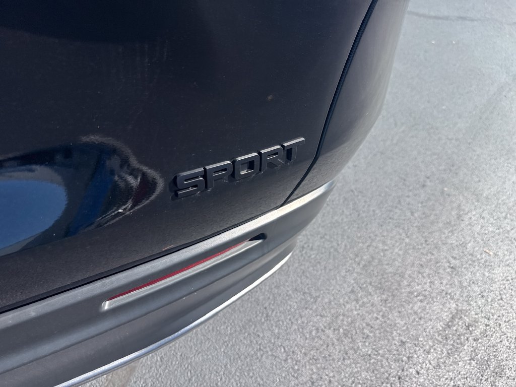 Used 2025 Honda HR-V Sport image 39