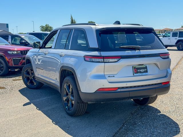 New 2026 Jeep Grand Cherokee Limited w/ Limited Altitude Package AWD/4WD image 9