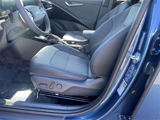 New 2025 Kia Niro EX image 11
