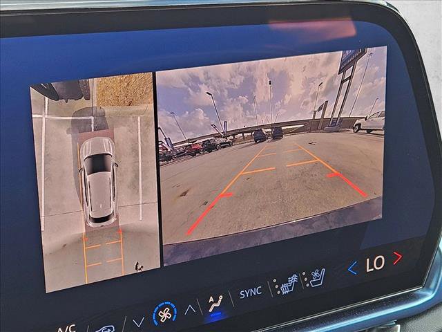 New 2025 Chevrolet Equinox EV LT w/ Convenience Package II image 13