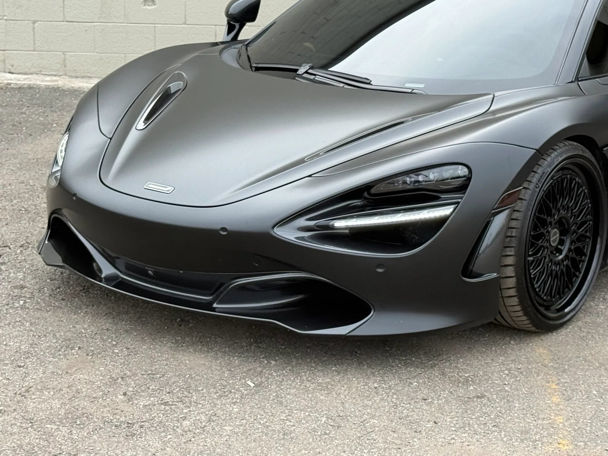 Used 2022 McLaren 720S Performance RWD image 3