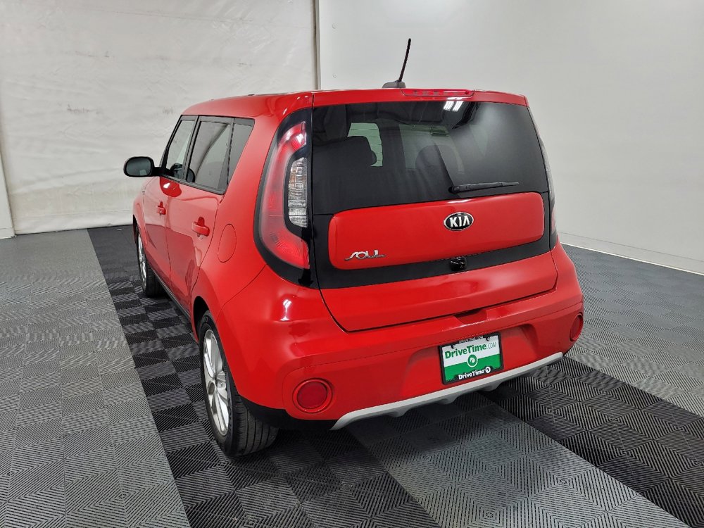 Used 2019 Kia Soul + FWD image 5
