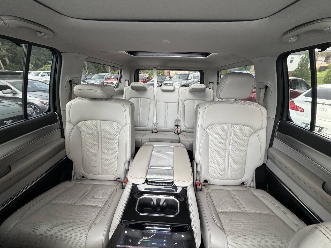Used 2022 Jeep Grand Wagoneer Series I AWD/4WD image 34
