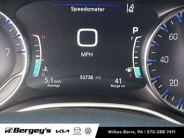 Used 2024 Chrysler Pacifica Touring-L FWD image 23