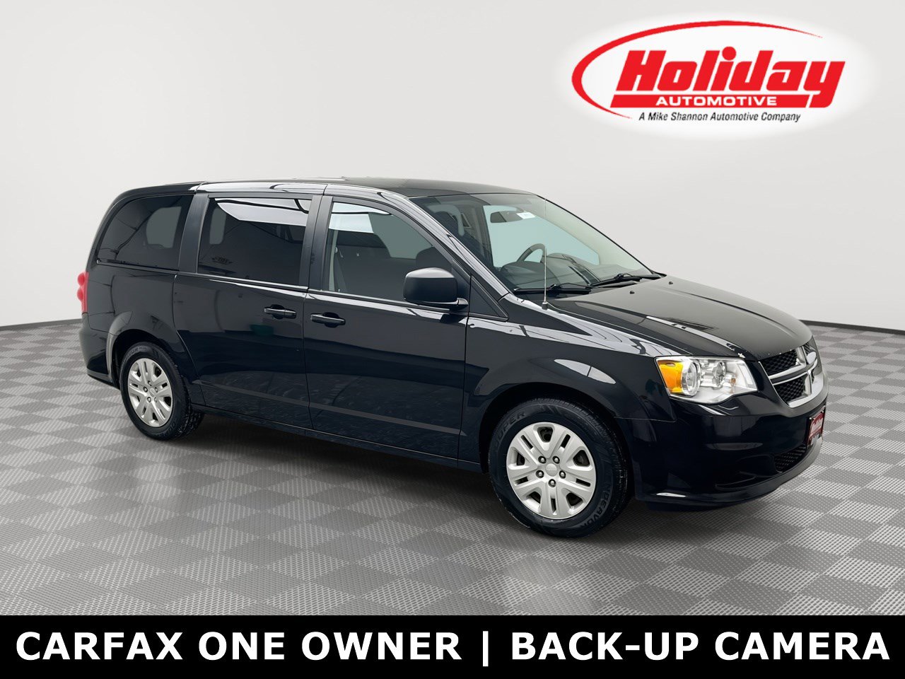 Used 2018 Dodge Grand Caravan SE image 1