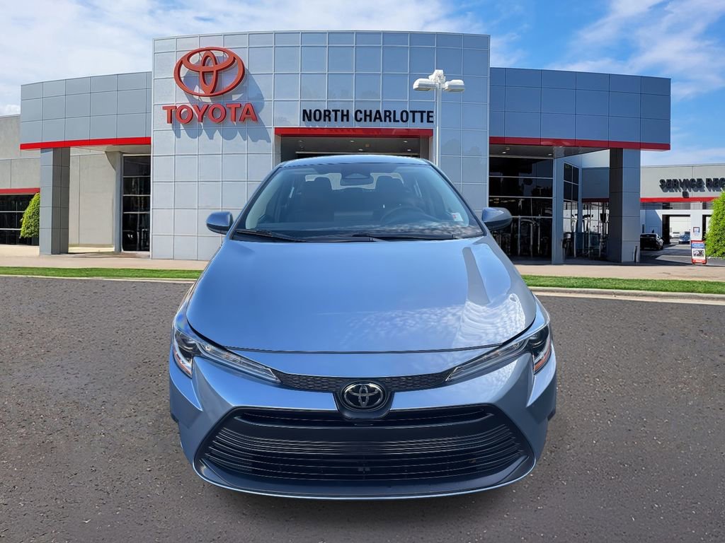 Used 2023 Toyota Corolla LE image 4